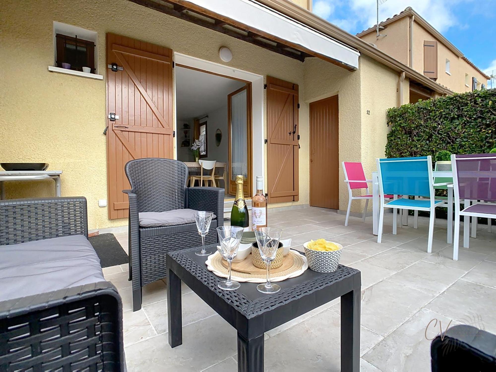 Petit Coin De Paradis Dans Residence Avec Piscine Vias Extérieur photo