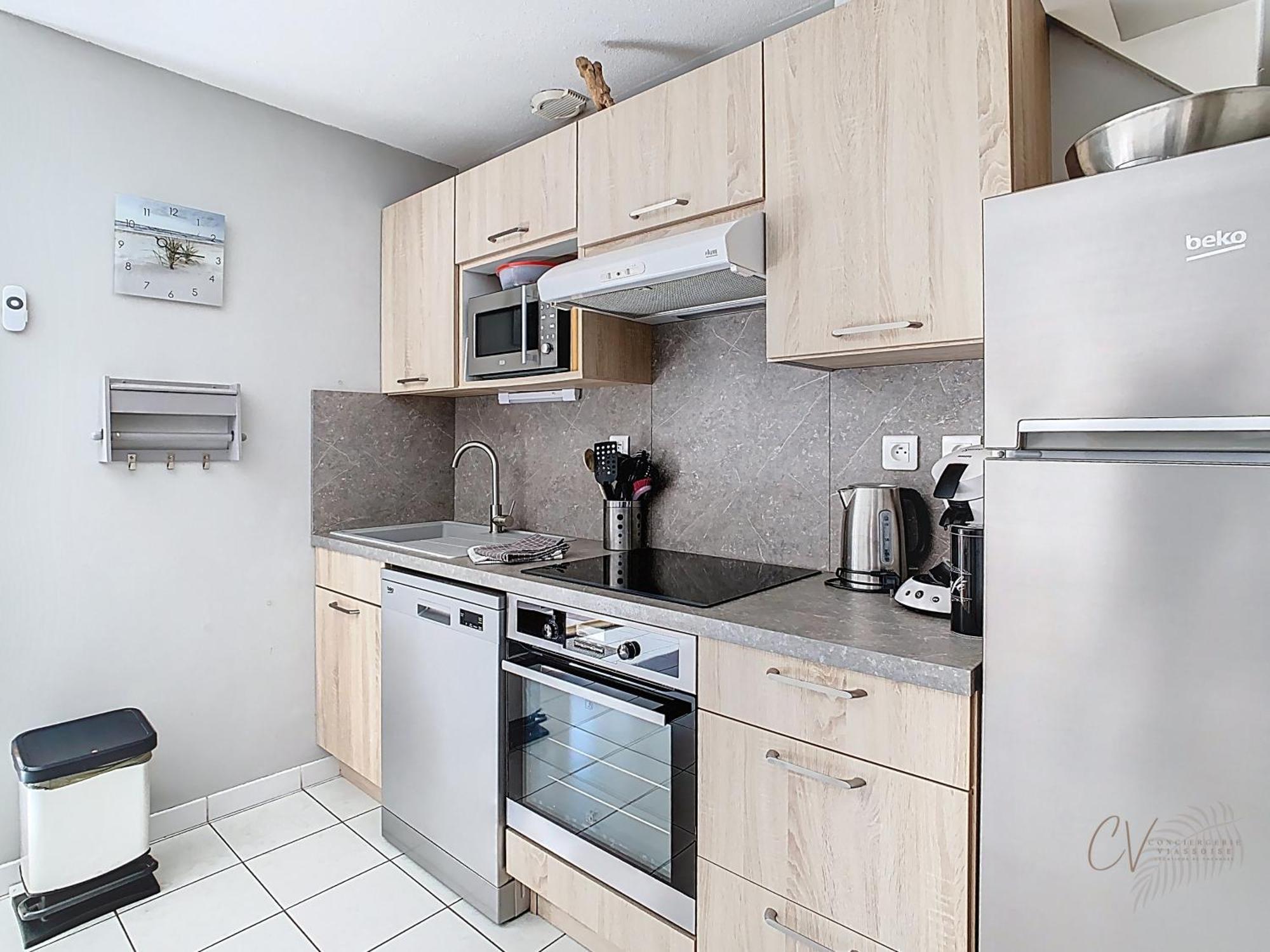 Petit Coin De Paradis Dans Residence Avec Piscine Vias Extérieur photo