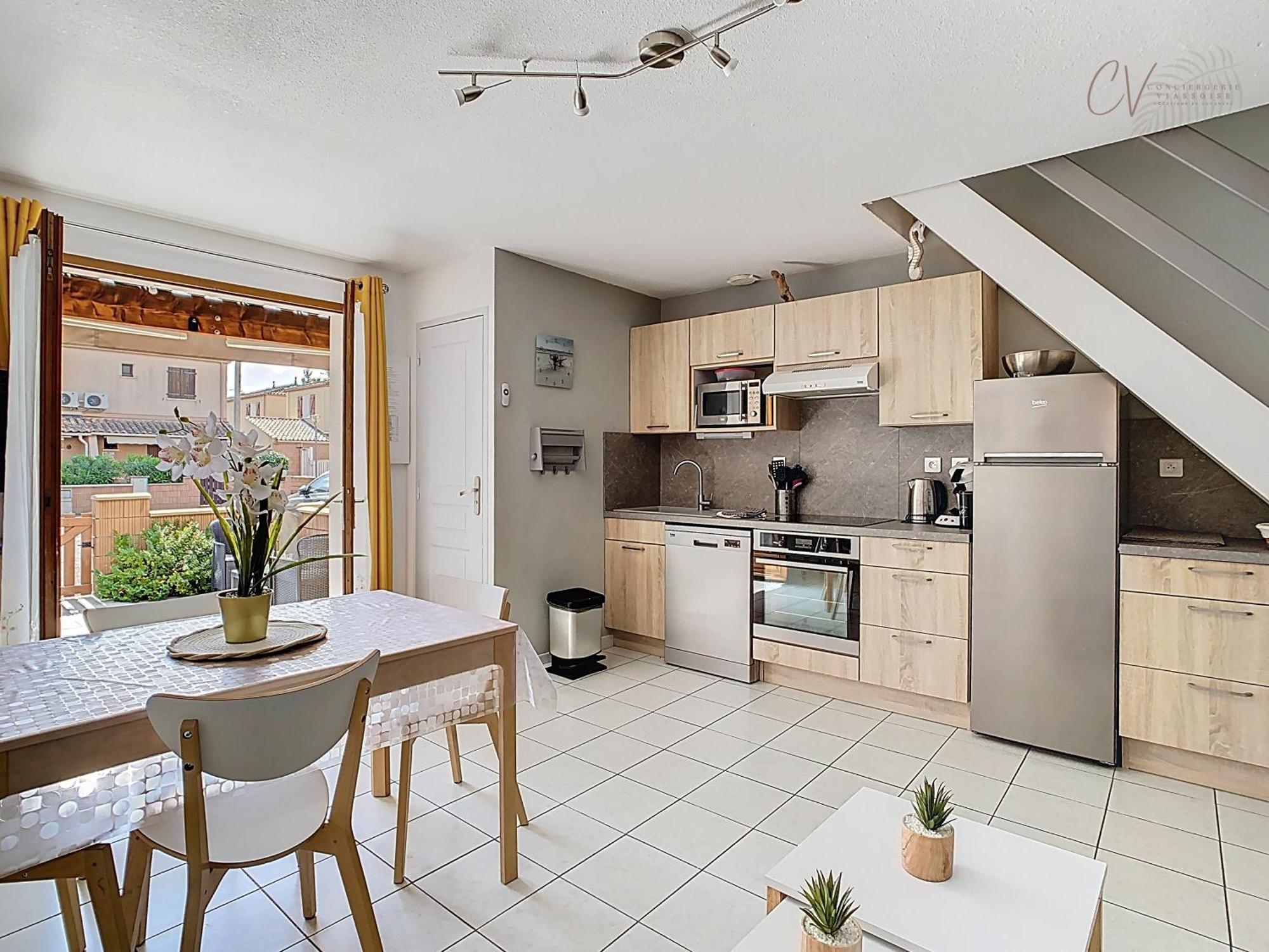 Petit Coin De Paradis Dans Residence Avec Piscine Vias Extérieur photo