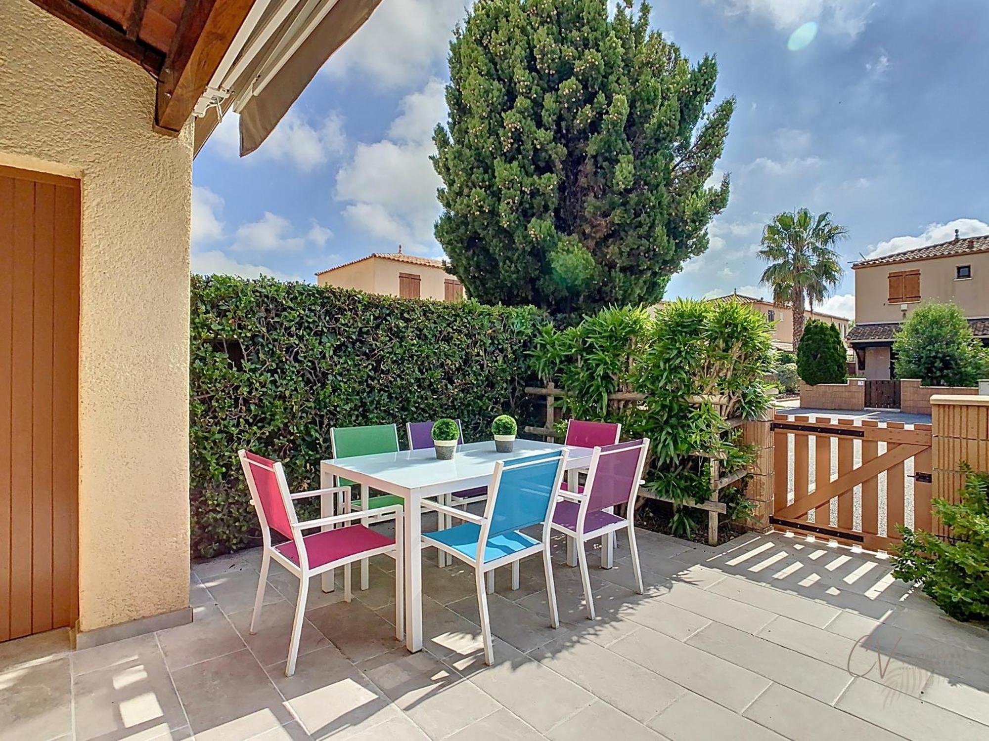 Petit Coin De Paradis Dans Residence Avec Piscine Vias Extérieur photo